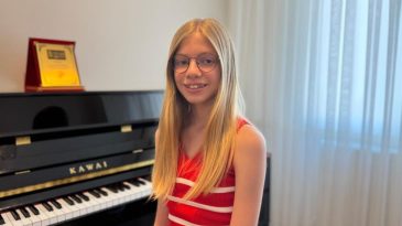 9 yaşında lise diploması aldı