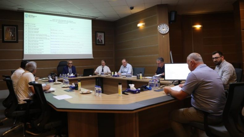 Tarihi geçmiş ürün satan 21 markete ceza