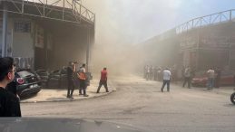 İş yerinde korkutan yangın: Vatandaşlar sokağa döküldü