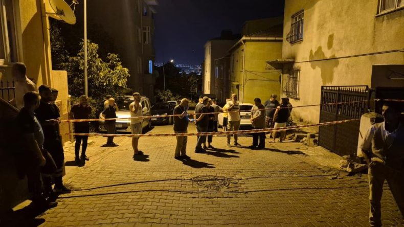 Binanın duvarlarından sesler geldi, iki bina boşaltıldı