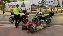 Motosiklet kazası: 1’i ağır 2 yaralı
