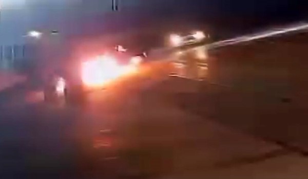 Seyir halindeki otomobil alevlere teslim oldu