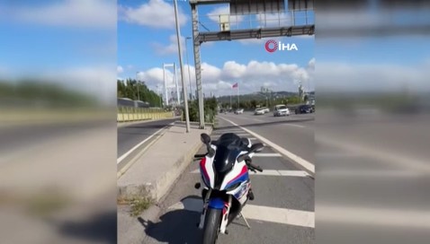 Motosiklet tıra çarptı, sürücü hastanede hayatını kaybetti