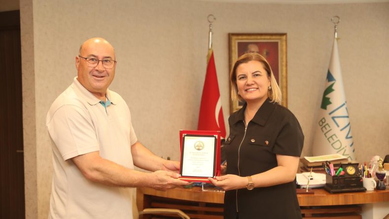 Başkan Hürriyet “fahri Karslı” ilan edildi