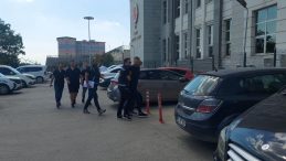 Çocuklarının gözü önünde babaya tokat atan şahıs tutuklandı