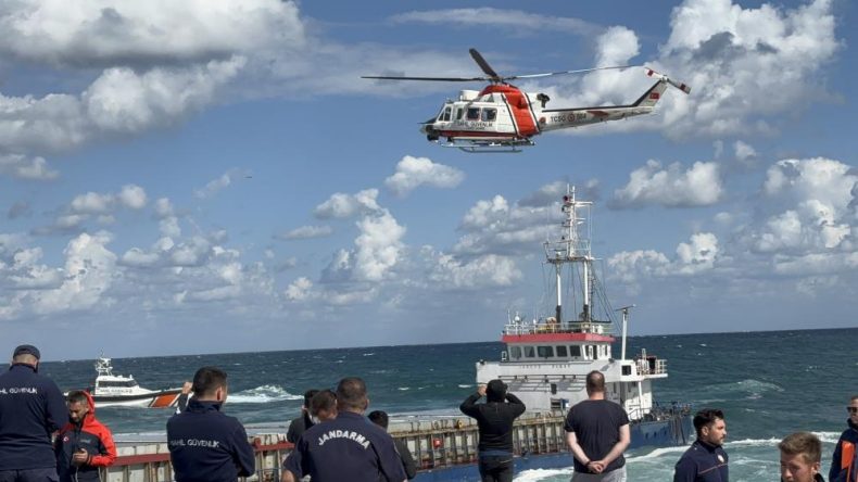 Kocaeli Valiliği açıkladı: “Karaya oturan gemideki 7 personel tahliye edildi”