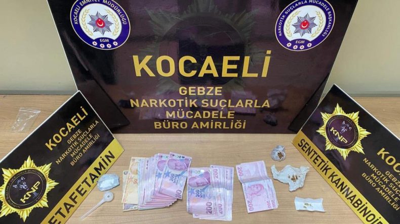 Narkotik polisi uyuşturucuya geçit vermedi: 4 kişi tutuklandı