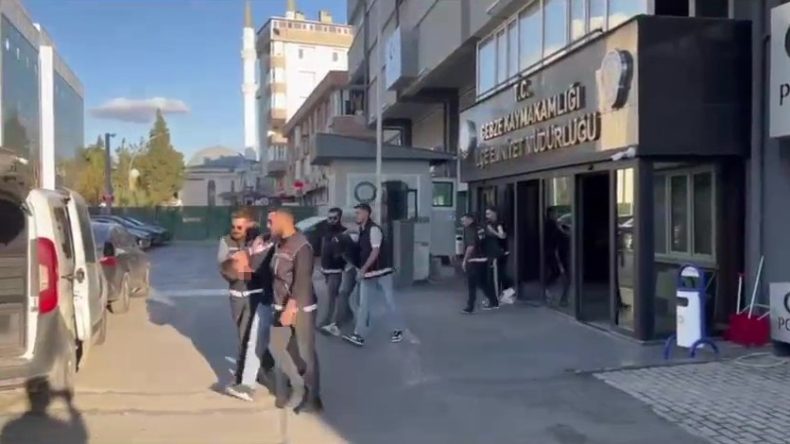 Kocaeli polisinden uyuşturucu baskını: 5 şüpheli yakalandı