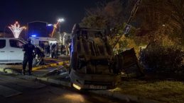 İki ticari araç çarpıştı: 6 yaralı