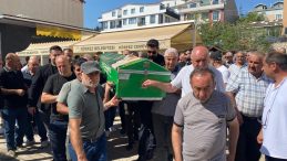 Trafik kazasında hayatını kaybeden 78 yaşındaki kadın son yolculuğuna uğurlandı