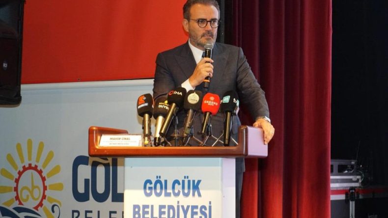 Mahir Ünal’dan gençlere tavsiye: “Kendi kıymetinizi keşfedin”