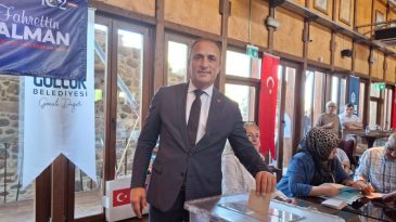 CHP Gölcük’te Mehmet Uzuner kazandı