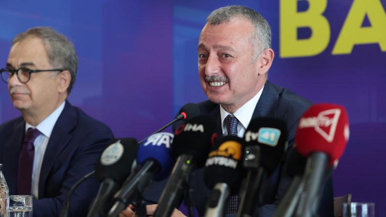 Büyükşehir düğmeye bastı: Hangi ilçelerde dönüşüm olacak? Başkan Büyükakın anlattı