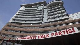 CHP’den flaş karar: Tarih açıklandı, olağanüstü kurultaya gidiyor