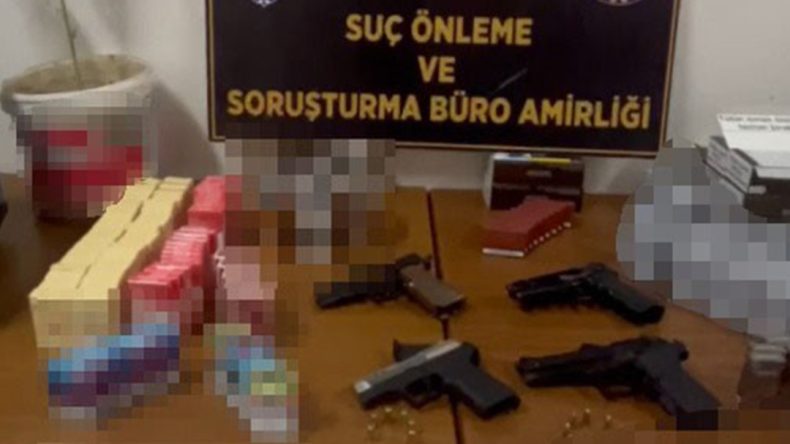 Kaçak tütüncüye operasyon: Silahlar ele geçirildi