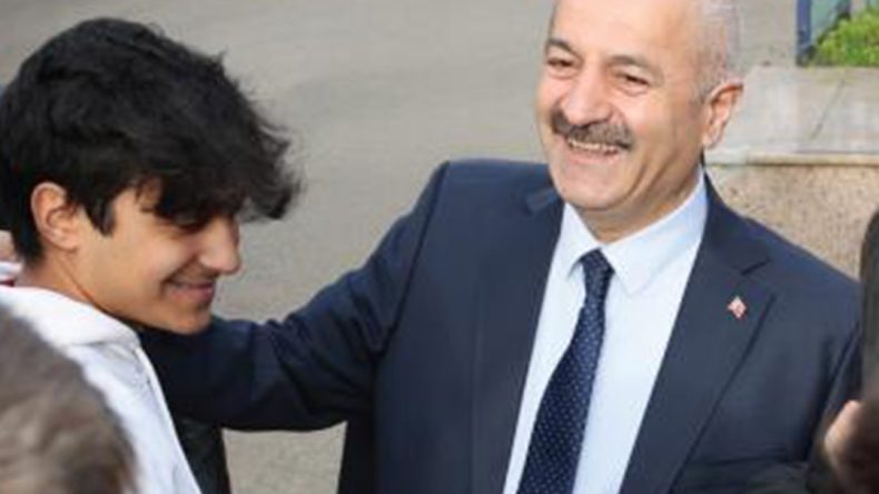 Gebze Belediyesi’nden, üniversiteye ilk kez kayıt yaptıran öğrencilere müjde!