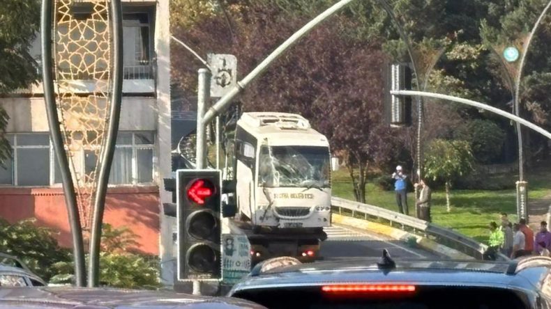 Kocaeli’de kaza: 3’ü polis 7 yaralı