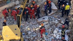 Gebze’de çöken binada enkaz altında kalan aile fertlerinin kimlikleri belli oldu