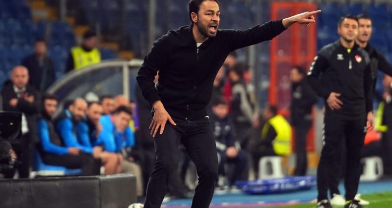 Selçuk İnan: “Ucuz bir penaltıyla maalesef maçı kaybettik”