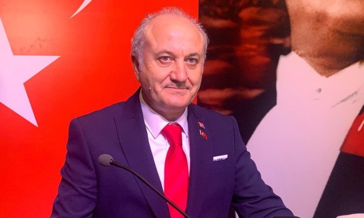 CHP İl Kongresi’nde Erdem Arcan’ın konuşması salonu ayağa kaldırdı