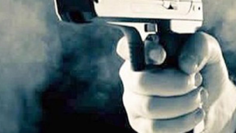 Sokak ortasında silahlı saldırı: Ölü ve yaralılar var