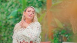 Feyza Gülşan, kariyerinin ilk profesyonel teklisi “Mahşer” ile müzik dünyasına adım attı