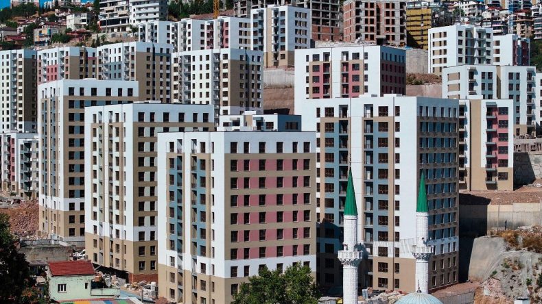 Dokuzlar Hürriyet’e sordu: “Cedit Kentsel Dönüşüm Projesi’nde arkana bakmadan neden kaçıp gittin?” 