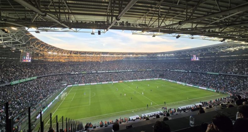 Kocaelispor – Galatasaray maçında seyirci rekoru kırıldı