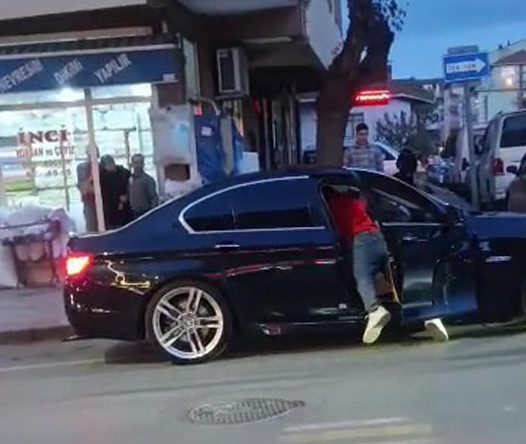 Eski eşini ve sevgilisi olduğunu düşündüğü kişiyi bıçakladı: 11 gözaltı