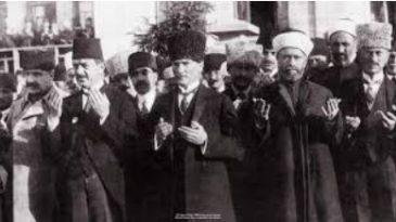 10 Kasım’da Atatürk için mevlid okutulacak: Diyanet Sen’den sert tepki