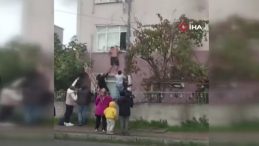 Önce bıçak çekti, sonra binayı ateşe verdi: Binada kalan işçiler dehşeti yaşadı