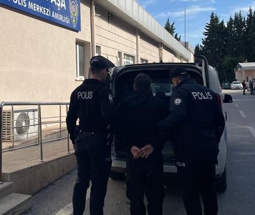 İzmit Otogar’da durdurulan şahsın “kasten öldürme” suçundan arandığı ortaya çıktı