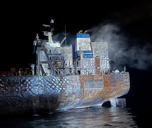 Kefken açıklarında vurulan gemide sızıntı tespit edildi