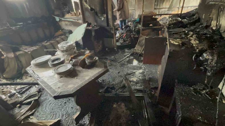 Yangında mahsur kalan adam hayatını kaybetti