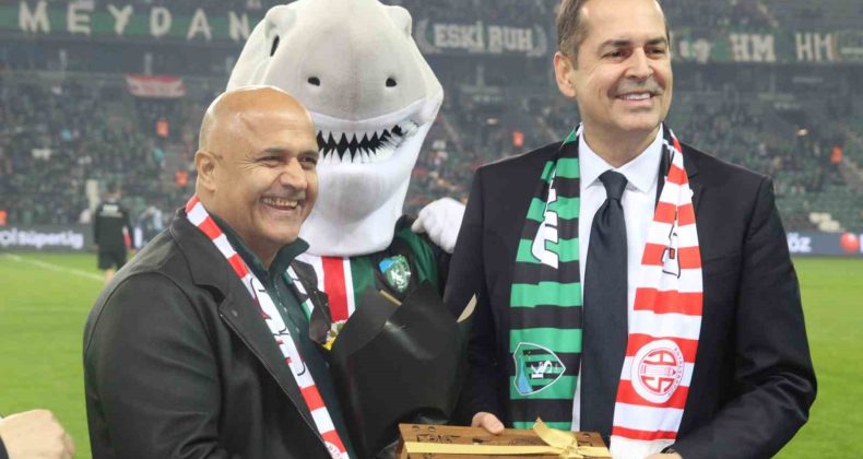 Kocaelispor ve Antalyaspor başkanlarından dostluk mesajı