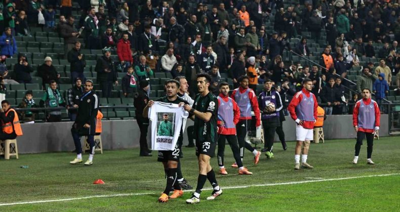 Tayfur Bingöl gol attı, Uğurcan Bekçi tişörtü açtı