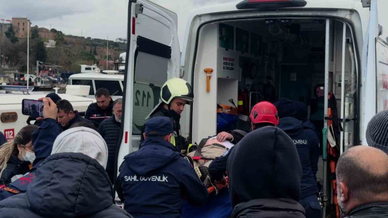 Denizde çırpınan vatandaşın imdadına sahil güvenlik yetişti