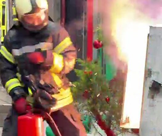 Trafoda ani parlama paniğe yol açtı