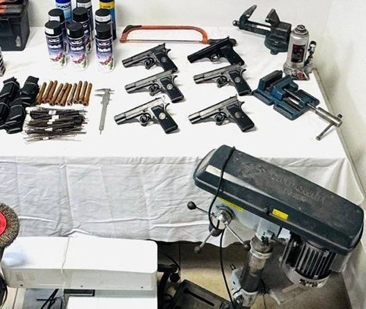 Kartepe’de silah imalathanesine dönüştürülen adrese operasyon