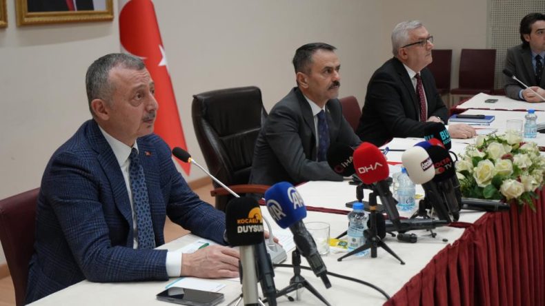 Depreme dayanıksız hastanenin 3 bloğu için tahliye ve yıkım kararı