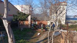 Gecekonduda korkutan yangın