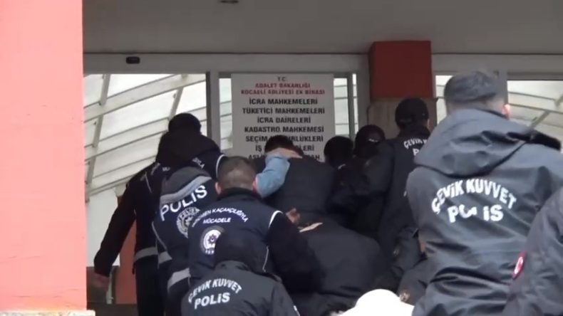 Kocaeli merkezli operasyon: 6 kadın kurtarıldı