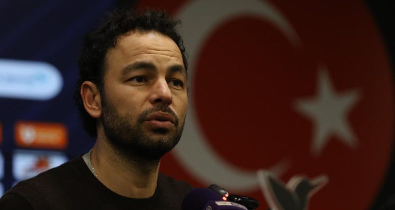 Selçuk inan: “Pozisyonu izledim, yüzde 100 fauldü”