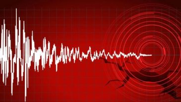 Deprem oldu, Kocaeli’de de hissedildi