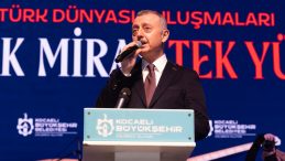 Türk birlikteliği Kocaeli’den ayağa kalktı: Yeni yüzyıl Türklüğün yüzyılı olacak