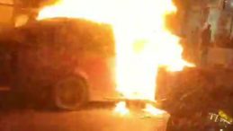 Otomobil alev alev: Şok iddia! Sahibi mi yaktı?