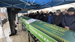 Burdur’daki kazada ölen aynı aileden 4 kişi Kocaeli’de toprağa verildi