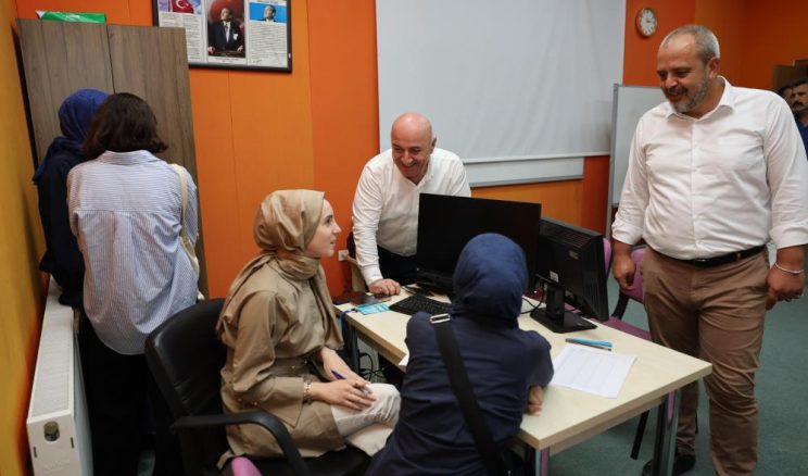 YKS’ye girecek öğrenciler dikkat! Sınav parasını belediye ödeyecek