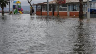 Burası Venedik değil; Başiskele ve Gölcük’ten inanılmaz görüntüler