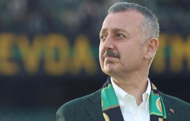 Başkan Büyükakın’dan tebrik: “Körfez yeniden fırtına olup esiyor”